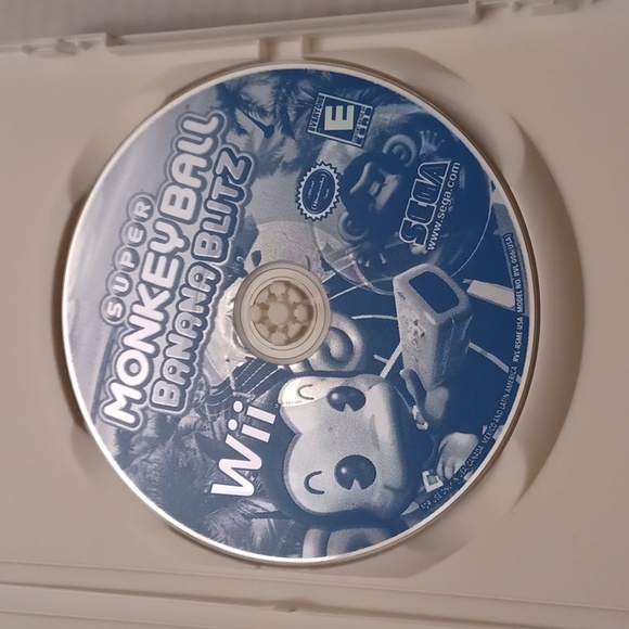 4/$60 Wii Super Monkey Ball Banana Blitz - Video Game - Picture 4 of 6